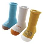 赤ちゃんの足元を守る！可愛くて機能的なベビー靴下3足セット