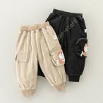 冬の防寒に最適！軽くて暖かいダウンジョガーパンツで快適な毎日を