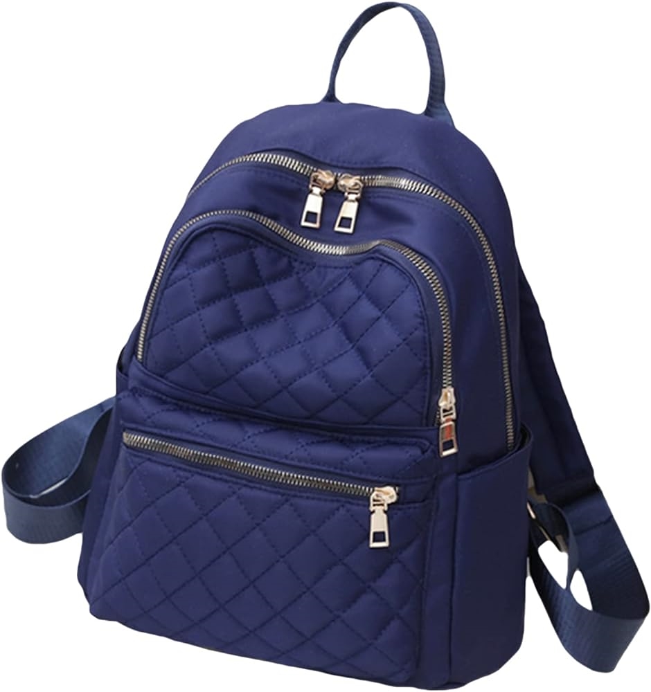 軽量で収納力抜群！大人のためのコンパクトリュックが登場